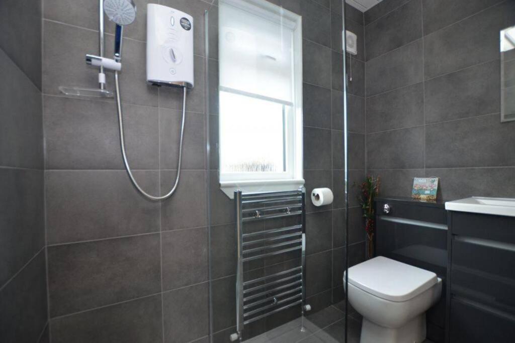 Ideally Located Modern Flat Apartman Troon Kültér fotó