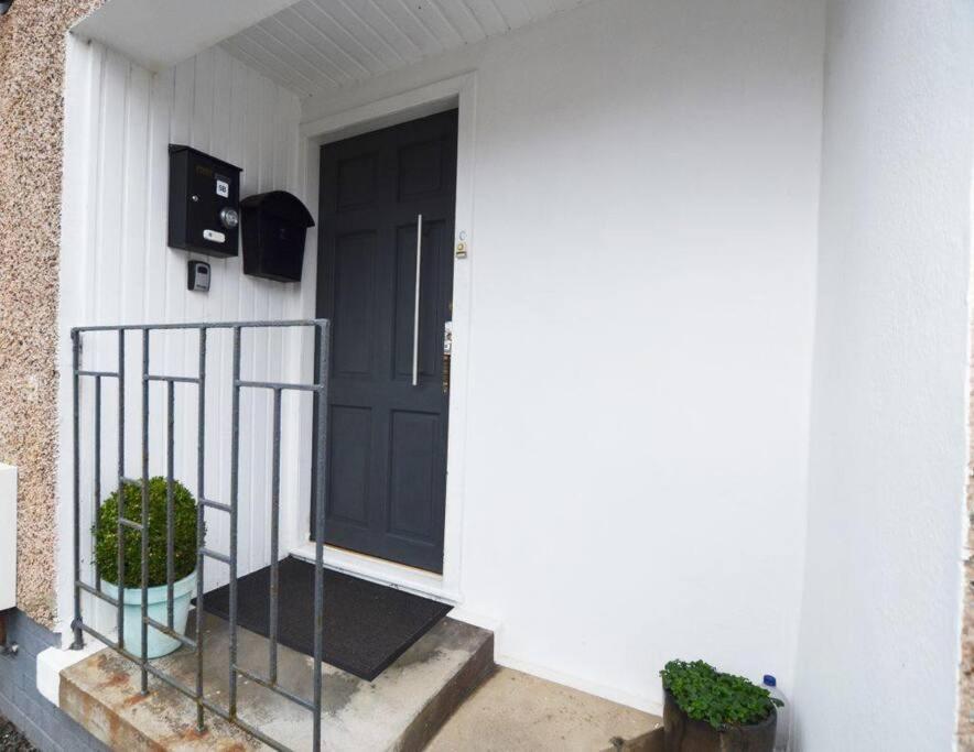 Ideally Located Modern Flat Apartman Troon Kültér fotó